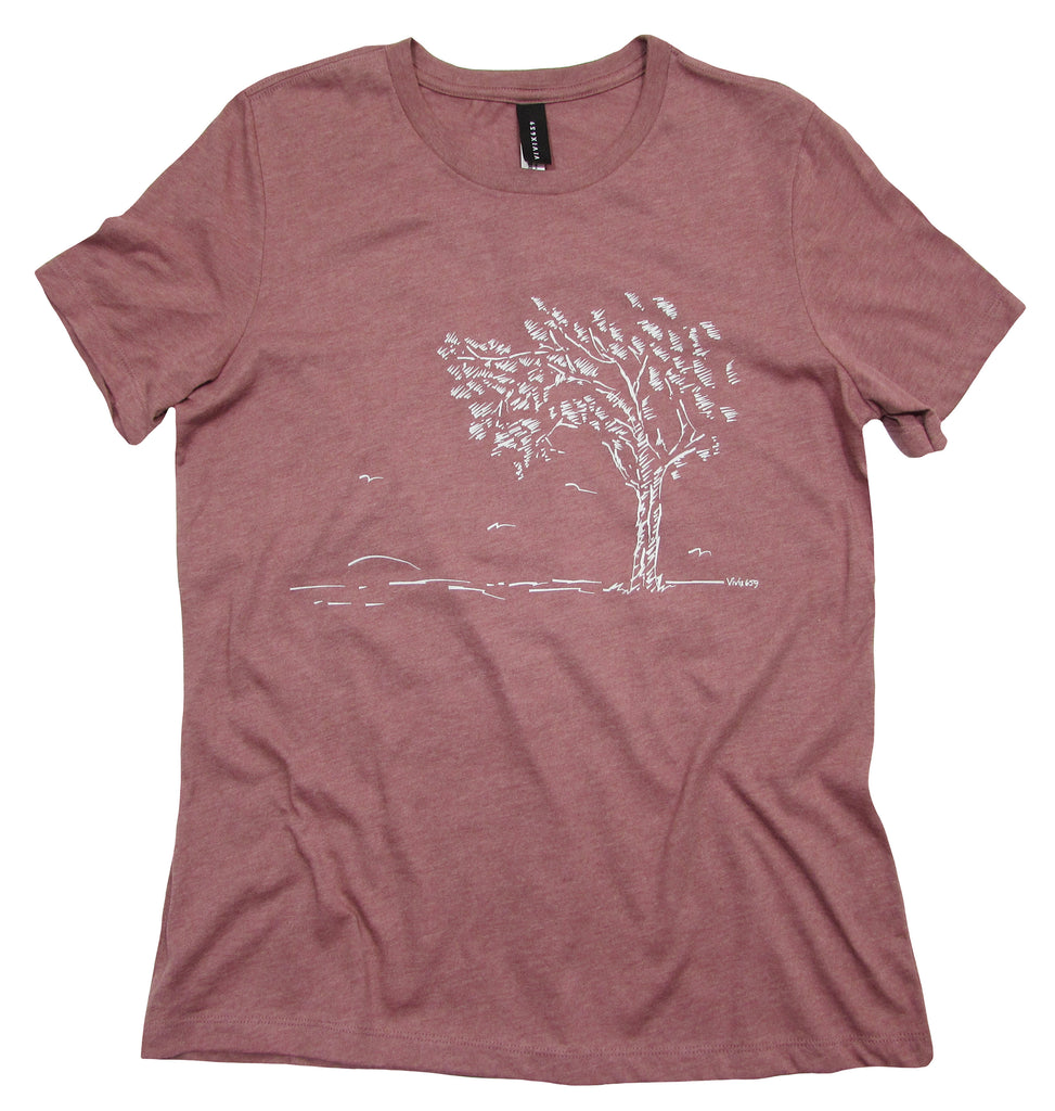 Relaxed women’s tee shirt with a hand drawn pine tree 