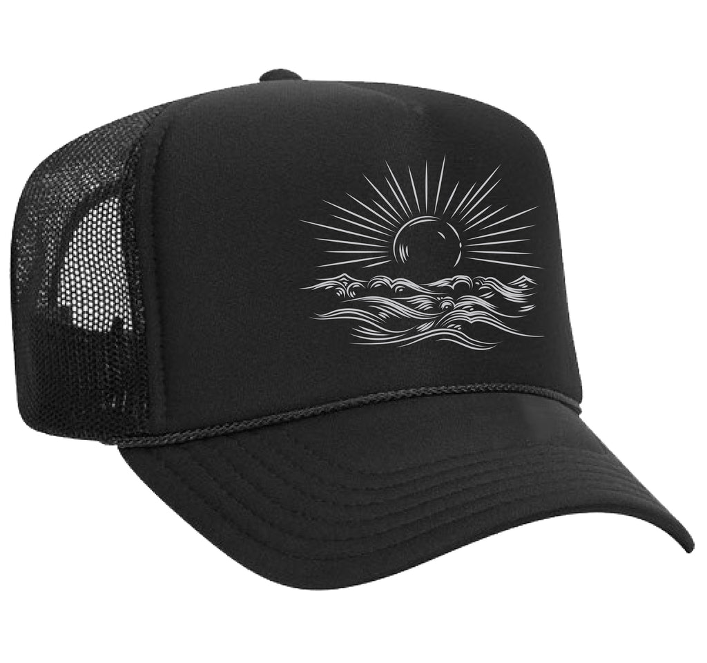 Cool and unique sun on the water mesh cap